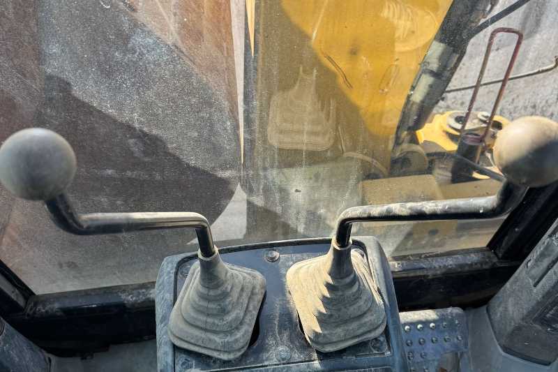 OmecoHub - Immagine CATERPILLAR 428F